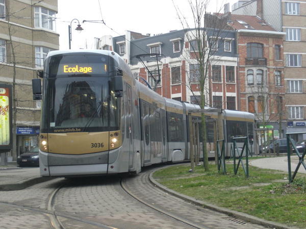 Non au définancement de l'abonnement STIB étudiant en septembre ! Action ce mercredi 7/03