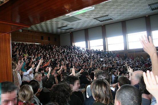 Les étudiants pour le blocage du Conseil d'administration de l’ULB contre la réforme de la "gouvernance"